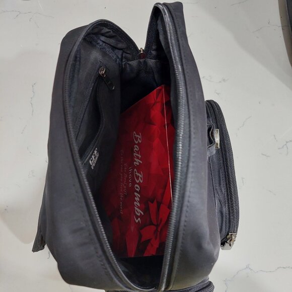 GFF Gianfranco Ferre Vintage Black Nylon Backpack - Picture 9 of 12